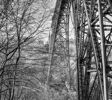 Bauarbeiten in Solingen, Jugendbudget in Wuppertal, Fusionen im Oberbergischen Kreis und finanzielle Probleme in Kürten