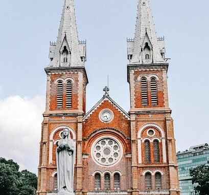 Vietnam: 14 Arbeiter bei Sturz von 35 Meter hohem Baugerüst in Ho-Chi-Minh-Stadt verletzt