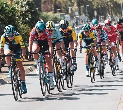 Bergisches Land: S-Bahn-Ersatz durch Fahrräder, Schulstraßen in Bergisch Gladbach