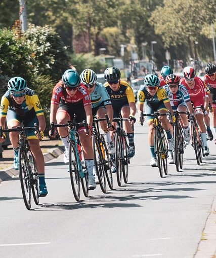 Bergisches Land: S-Bahn-Ersatz durch Fahrräder, Schulstraßen in Bergisch Gladbach