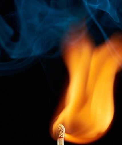 Dachstuhlbrand in Drensteinfurt und Glatteisgefahr im Münsterland