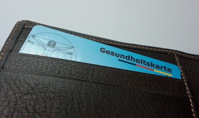 Erhöhte Zusatzbeiträge: Krankenkassenbeiträge steigen für Millionen Versicherte