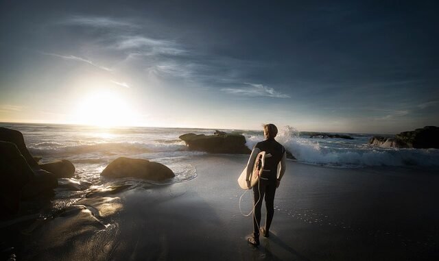 Gefahr durch tiefstehende Sonne: Polizei Gütersloh gibt Sicherheitstipps für Autofahrer