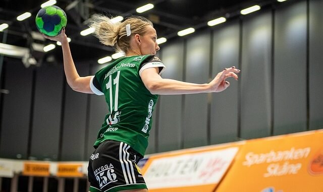 Handball-EM: Deutschland im Halbfinale; Geiger Zweiter beim Skifliegen, Omlin im Visier von Sunderland