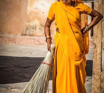 Indiens Oberster Gerichtshof bestätigt Verfassungsmäßigkeit der Wahlkommission-Reform, Modi-Regierung setzt umstrittenes Gesetz durch