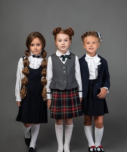 Kinderkommission fordert Schutz von Kindern in Kriegen und hinterfragt Waffenexporte