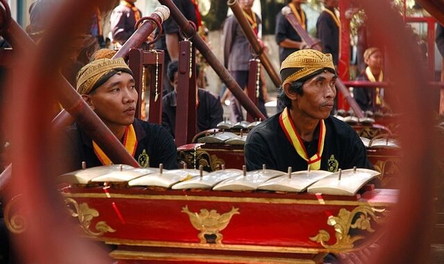 Mindestens 19 Tote bei Erdrutsch nach Starkregen in West-Java