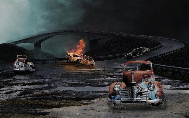 Pkw-Brand auf Fleher Brücke: Schneller Feuerwehreinsatz verhindert Schlimmeres