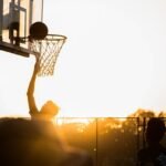 Sportliches Wochenende im Rheinland: Telekom Baskets kämpferisch, Kölner Haie im Umbruch, U21-Spiel abgesagt
