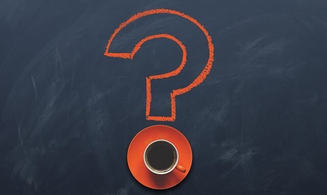 Zeugen gesucht: Lkw beschädigt Spiegel auf Emmericher Rheinbrücke